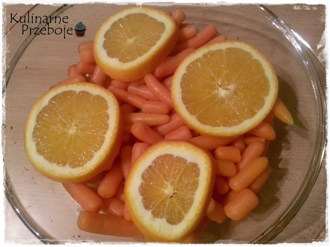 Marchewka i pomarańcza w misce